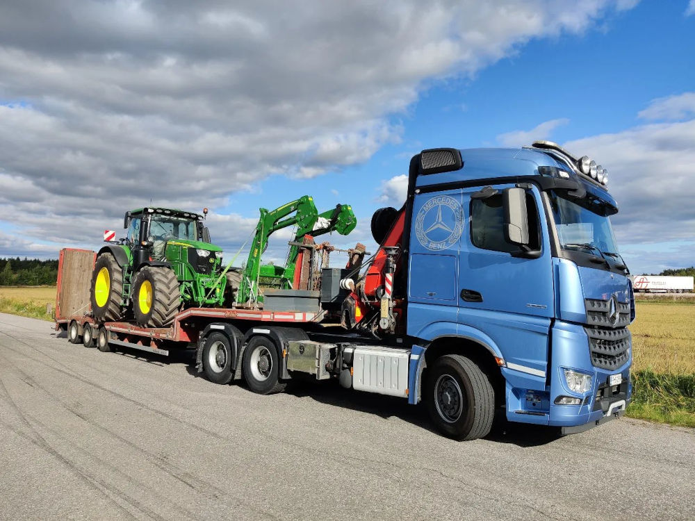 Lavettiautokuljetukset, konekuljetukset, Turku, Raisio, Naantali, Masku ja muualla Länsi-suomen alueella